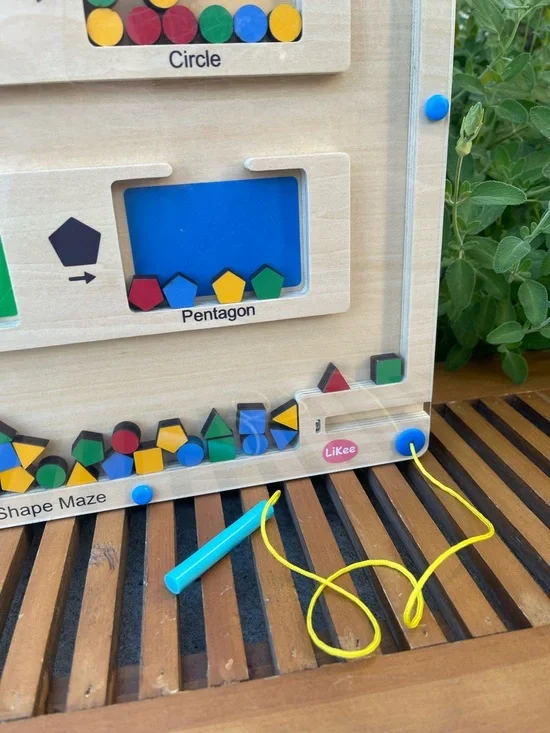 Magnetic Color & Shape Maze Board Toy - Blue/Red/Green/Yellow - Picture 2 of 4